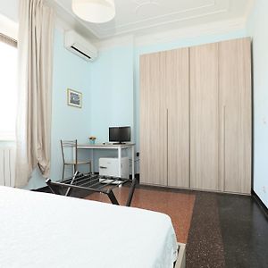 Camera grande con letto king size